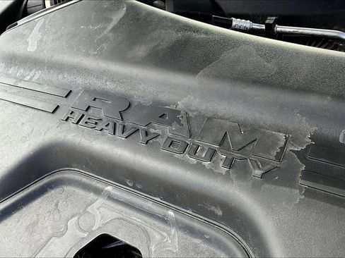Used 2024 RAM 2500 Big Horn AWD/4WD image 32