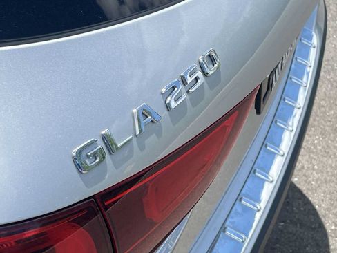 Used 2021 Mercedes-Benz GLA 250 4MATIC image 27