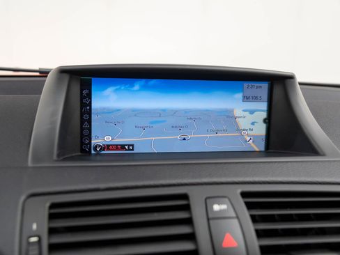 Used 2011 BMW 1 Series M image 33