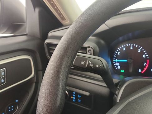 Used 2023 Ford Explorer XLT image 18