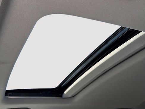 Used 2022 Honda CR-V EX image 19