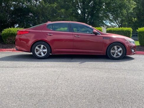 Used 2014 Kia Optima LX w/ LX Convenience Plus Package FWD image 2