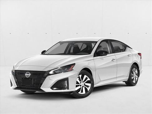 Used 2024 Nissan Altima 2.5 S FWD image 1