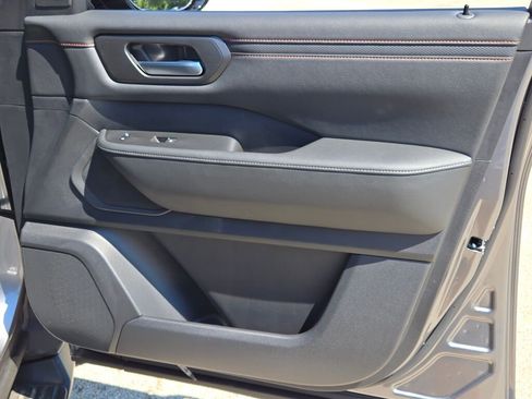 New 2025 Nissan Armada PRO-4X image 10