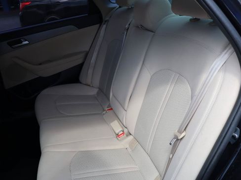 Used 2016 Hyundai Sonata SE FWD image 16