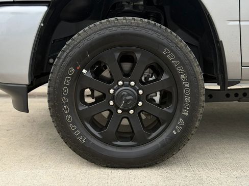 Used 2024 RAM 2500 Big Horn w/ Night Edition AWD/4WD image 32