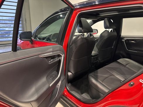 Used 2025 Toyota RAV4 XSE image 30