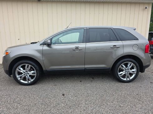 Used 2014 Ford Edge Limited w/ Equipment Group 302A AWD/4WD image 9