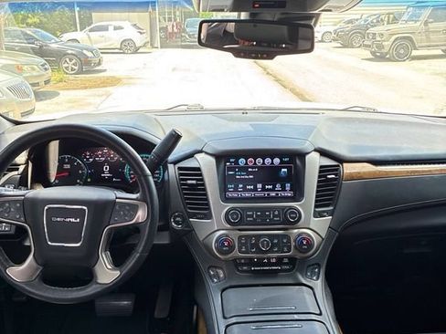 Used 2017 GMC Yukon Denali w/ Open Road Package RWD image 7