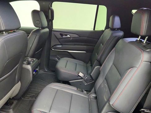 Used 2024 Chevrolet Traverse Z71 AWD/4WD image 20