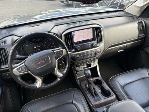 Certified 2022 GMC Canyon Denali image 24