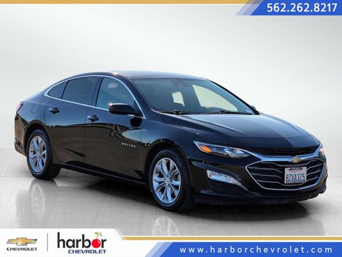 Used 2021 Chevrolet Malibu LT image 1