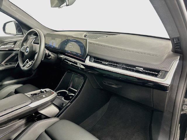 Used 2025 BMW X2 xDrive28i AWD/4WD image 29