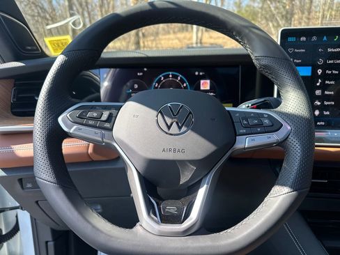 New 2026 Volkswagen Tiguan SEL R-Line image 7