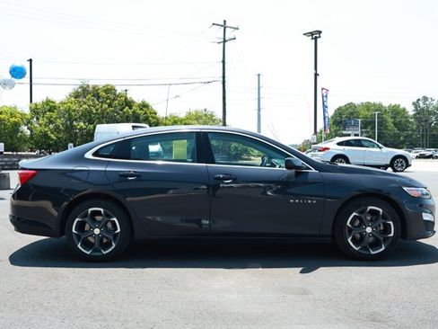 Used 2023 Chevrolet Malibu LT FWD image 3
