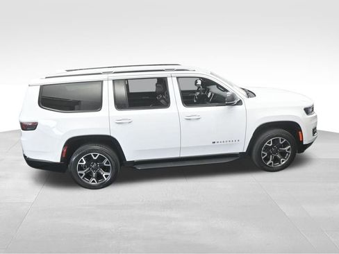 Used 2023 Jeep Wagoneer Series III w/ Preferred Equipment Group image 55