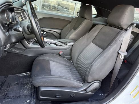 Used 2020 Dodge Challenger SXT RWD image 14
