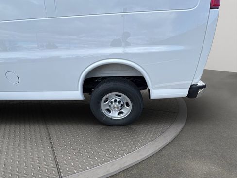 New 2025 Chevrolet Express 2500 w/ Driver Convenience Package image 22