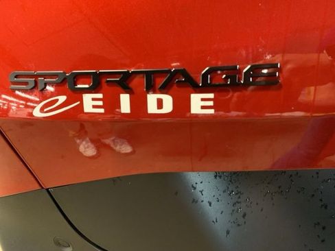 New 2026 Kia Sportage X-Line w/ X-Line Technology Package image 16