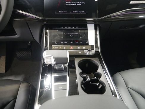 New 2026 Audi Q7 2.0T Premium AWD/4WD image 29
