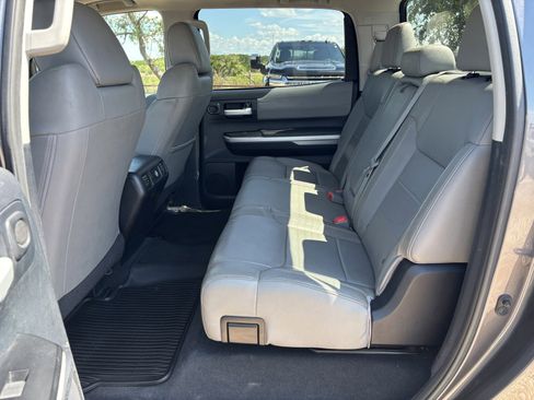 Used 2014 Toyota Tundra Limited image 18