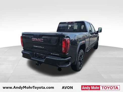 Used 2022 GMC Sierra 2500 Denali w/ Denali Black Diamond Edition image 7