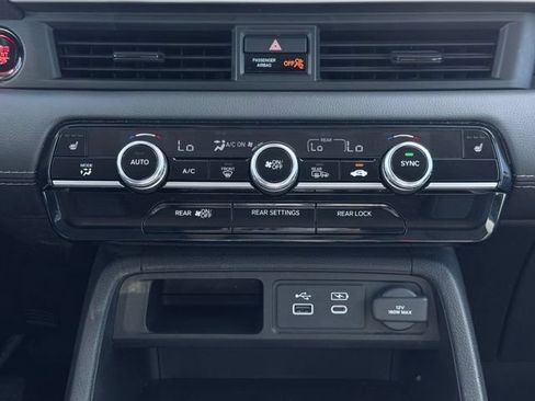 Used 2025 Honda Pilot EX-L image 40