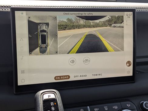 Used 2024 Land Rover Defender 130 X-Dynamic SE image 24