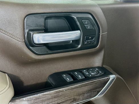 Used 2022 Chevrolet Silverado 2500 LTZ image 24