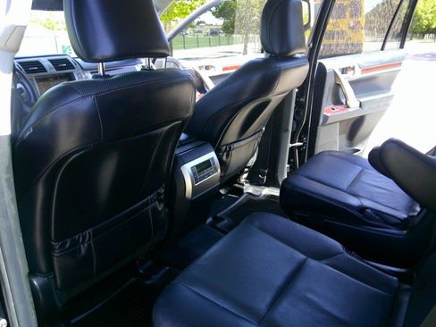 Used 2018 Lexus GX 460 Premium AWD/4WD image 37