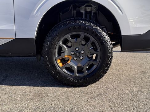 Certified 2025 Ford Maverick Tremor image 14