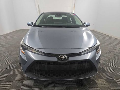 Used 2022 Toyota Corolla LE FWD image 2