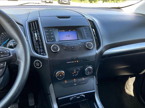 Used 2019 Ford Edge SE w/ SE Fleet Driver's Package FWD image 15