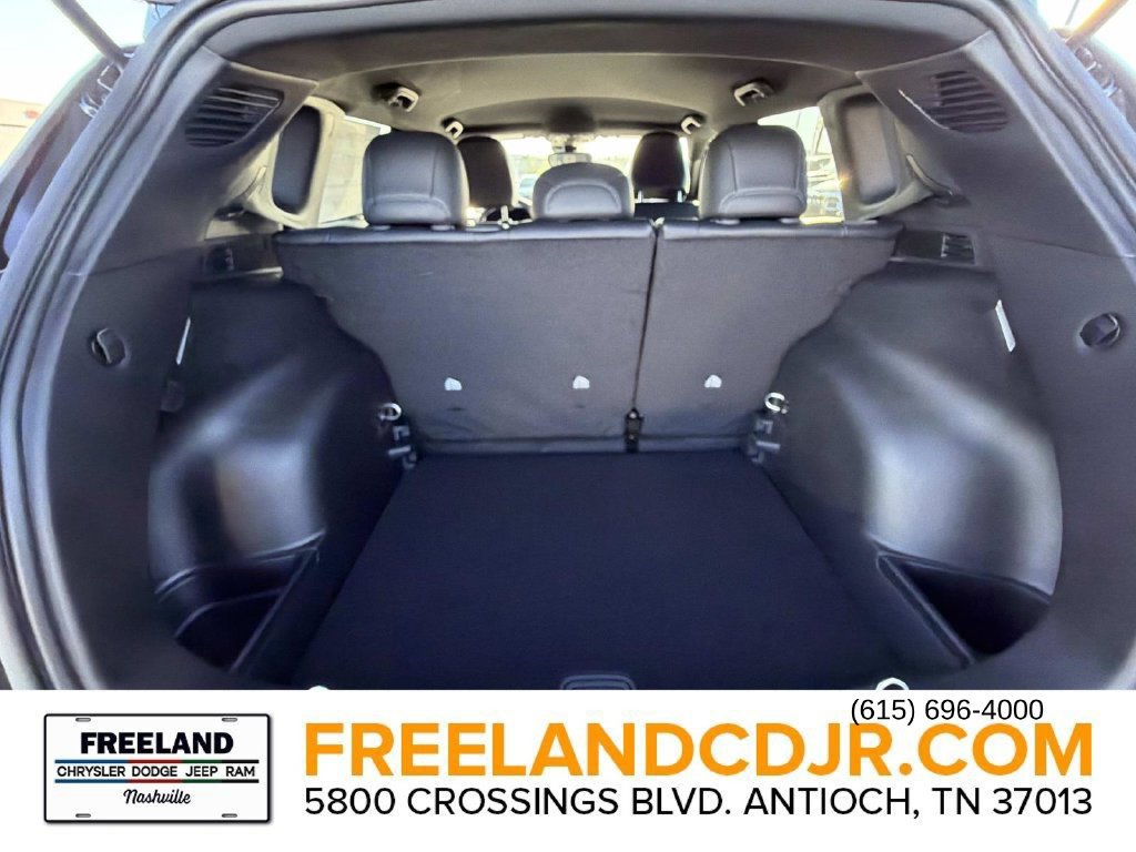 New 2026 Jeep Compass Latitude AWD/4WD image 12
