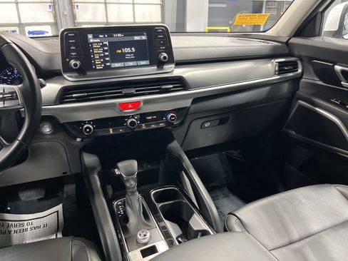 Used 2020 Kia Telluride LX FWD image 26