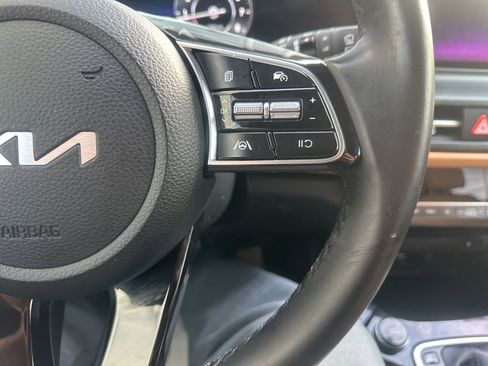 Used 2024 Kia Seltos EX image 25