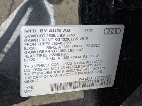Used 2023 Audi SQ5 Premium Plus w/ Premium Plus Package AWD/4WD image 32