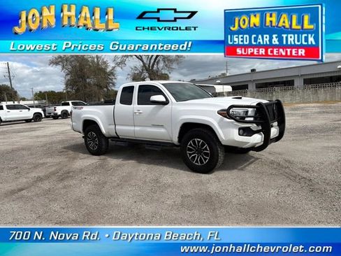 Used 2022 Toyota Tacoma TRD Sport w/ TRD Premium Sport Package image 16