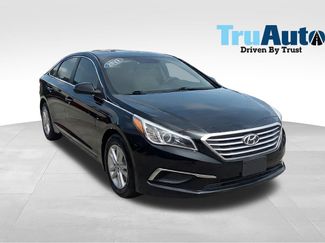 Used 2017 Hyundai Sonata SE FWD 360° Tour