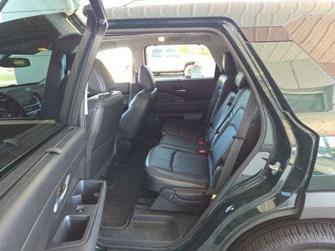 Used 2022 Nissan Pathfinder SL AWD/4WD image 27