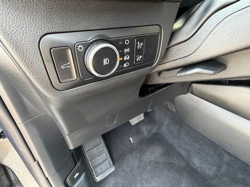 Used 2025 Ford Escape Platinum AWD/4WD image 21