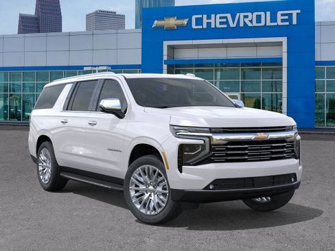 New 2025 Chevrolet Suburban Premier AWD/4WD image 31