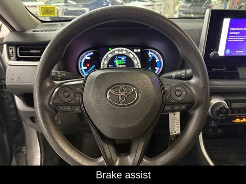 Used 2024 Toyota RAV4 LE AWD/4WD image 9