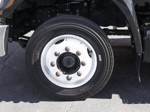 Used 2023 Ford F650 2WD Regular Cab Super Duty image 41