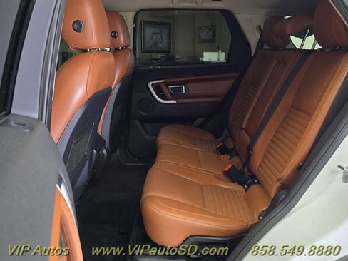 Used 2017 Land Rover Discovery Sport HSE Luxury AWD/4WD image 13