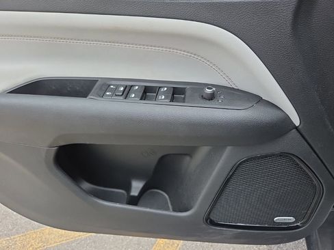 Used 2023 Jeep Compass Limited w/ Sun and Sound Group AWD/4WD image 19