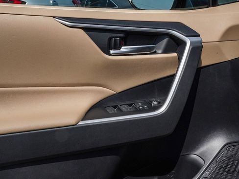 New 2025 Toyota RAV4 XLE image 18