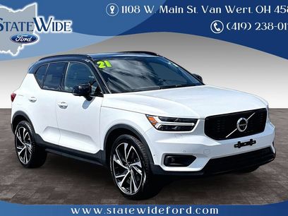 Used 2021 Volvo XC40 T5 R-Design w/ Advanced Package