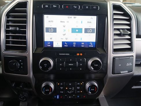 Used 2021 Ford F450 Platinum w/ FX4 Off-Road Package AWD/4WD image 4