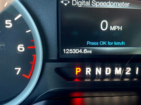 Used 2016 Ford F150 XLT w/ Equipment Group 302A Luxury AWD/4WD image 13